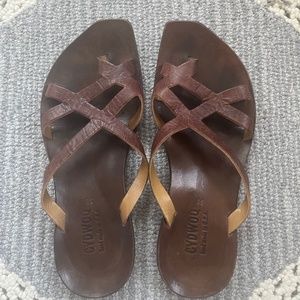 Cydwoq Expose brown leather sandals, 38